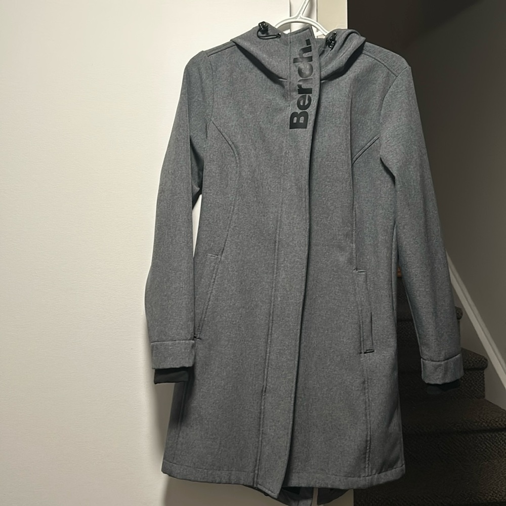 Small Bench waterproof spring jacket like new